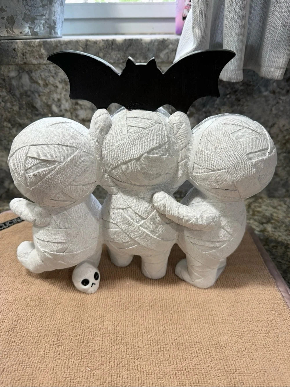 NWT Halloween Three Happy Mummies Figurine Bat Decor 9.5” Shelf Table Decoration